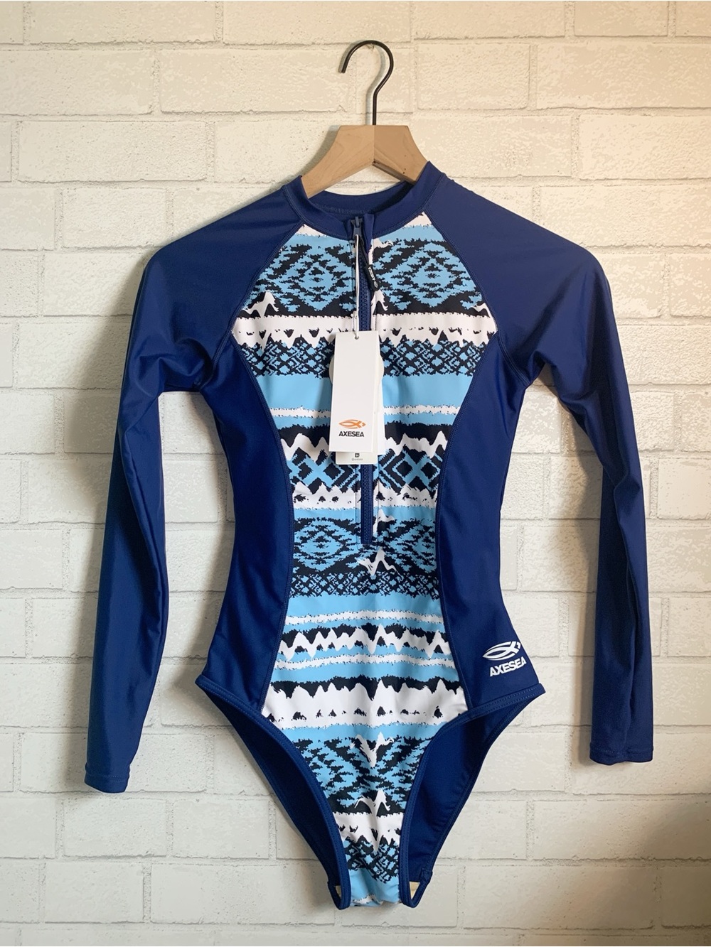 AXESEA Navy & Blue Tribal Long-Sleeve Rash Guard Zip Front One-Piece Swimsuit